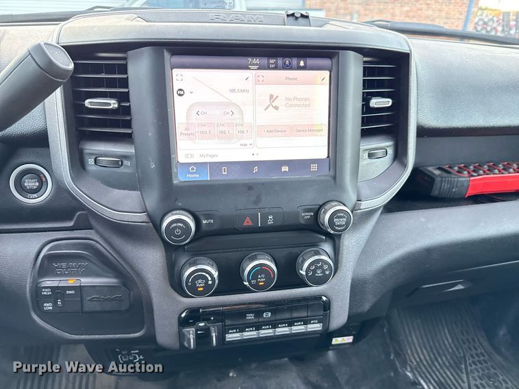 image for item ED5666 2024 Dodge Ram 5500 Crew Cab utility / service truck