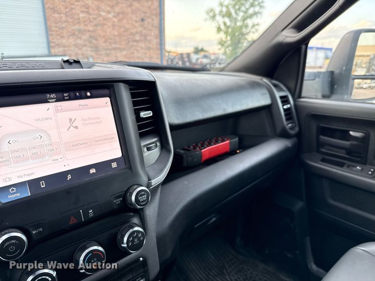 image for item ED5666 2024 Dodge Ram 5500 Crew Cab utility / service truck