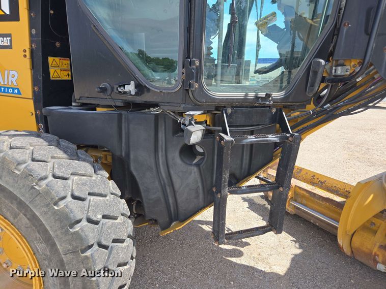 image for item EE0027 2019 Caterpillar 140M3 AWD motor grader