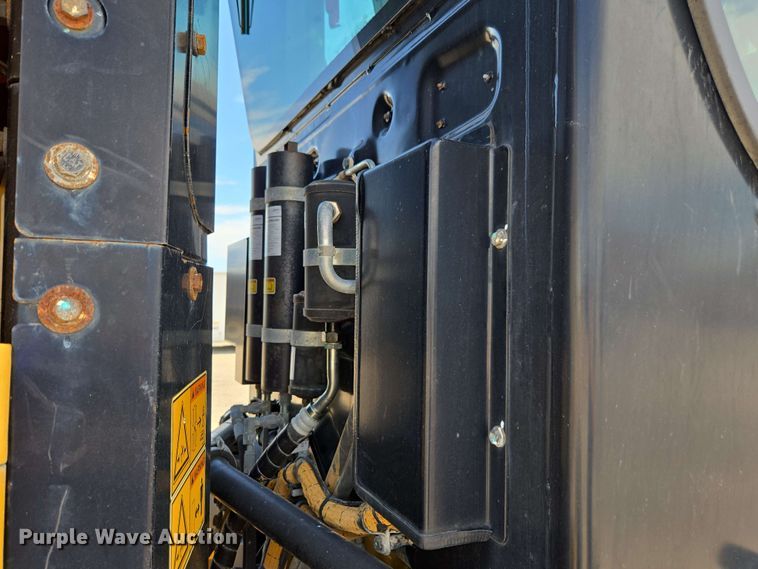 image for item EE0027 2019 Caterpillar 140M3 AWD motor grader