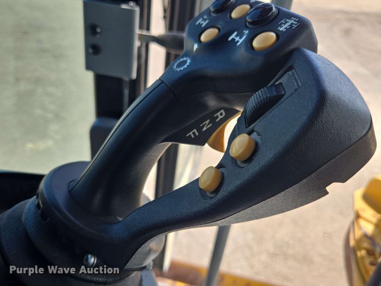 image for item EE0027 2019 Caterpillar 140M3 AWD motor grader