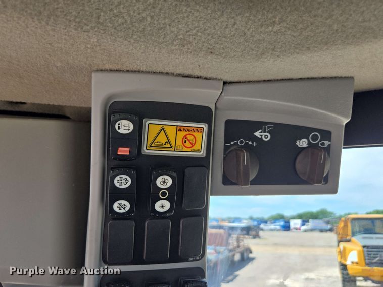 image for item EE0027 2019 Caterpillar 140M3 AWD motor grader