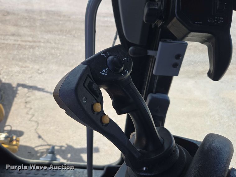 image for item EE0027 2019 Caterpillar 140M3 AWD motor grader