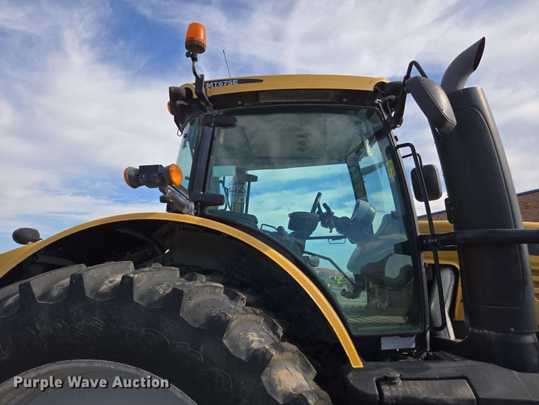 image for item EE0028 2015 Challenger MT675E MFWD tractor