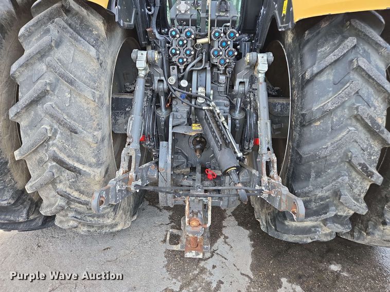 image for item EE0028 2015 Challenger MT675E MFWD tractor