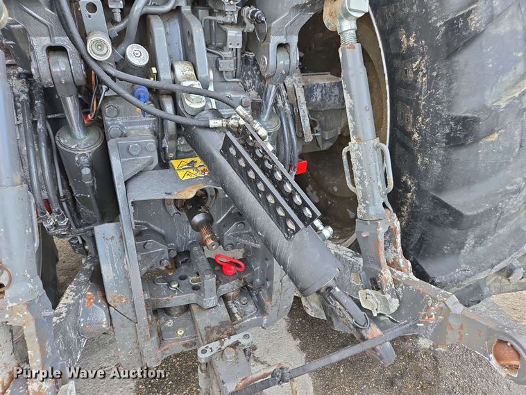 image for item EE0028 2015 Challenger MT675E MFWD tractor