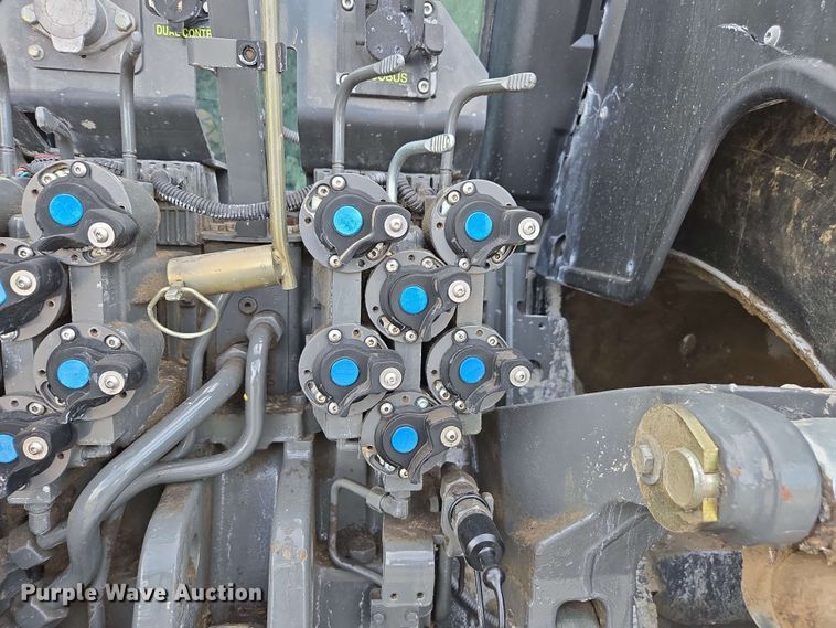 image for item EE0028 2015 Challenger MT675E MFWD tractor