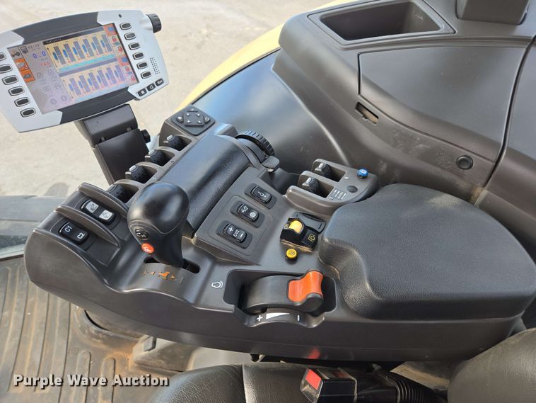 image for item EE0028 2015 Challenger MT675E MFWD tractor