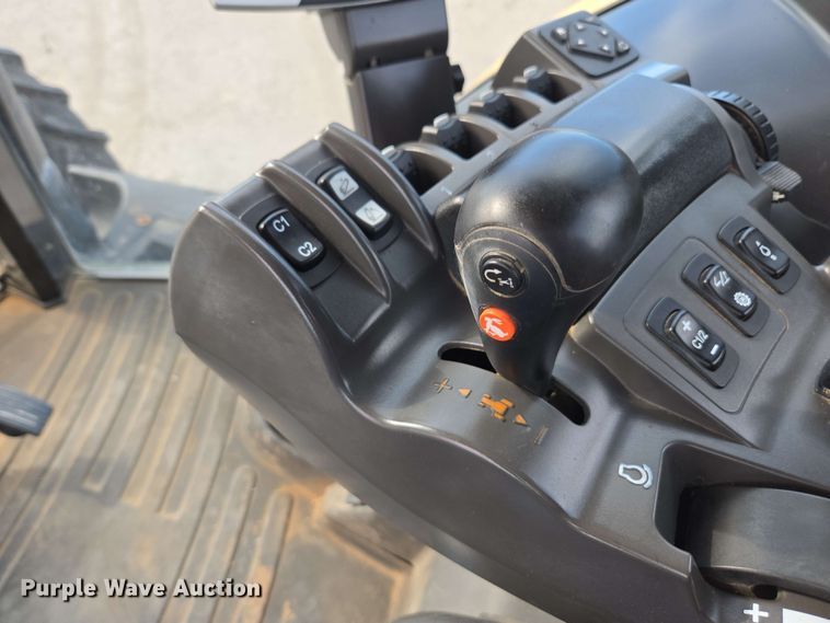 image for item EE0028 2015 Challenger MT675E MFWD tractor