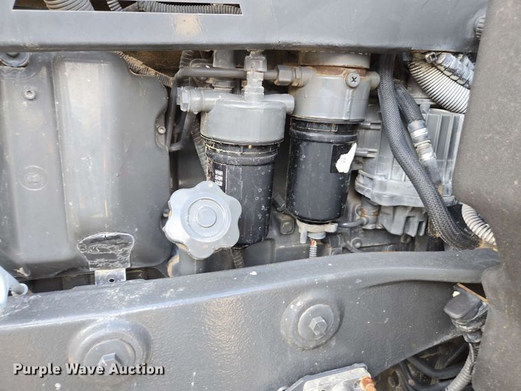 image for item EE0028 2015 Challenger MT675E MFWD tractor