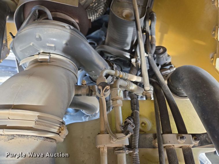 image for item EE0028 2015 Challenger MT675E MFWD tractor