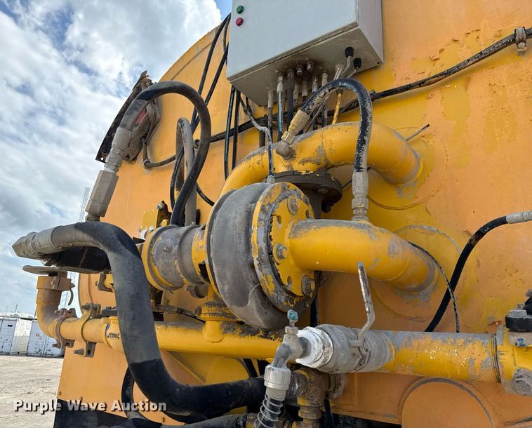 image for item EE0030 2018 Volvo A25G water wagon