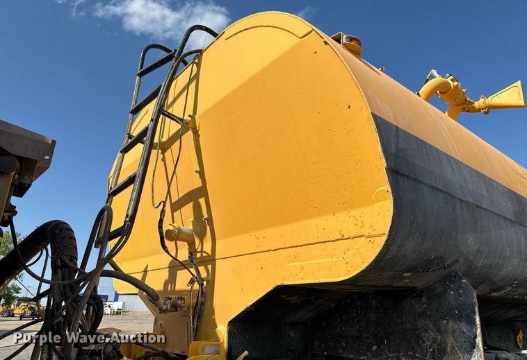 image for item EE0030 2018 Volvo A25G water wagon