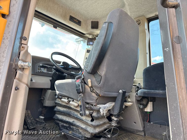 image for item EE0030 2018 Volvo A25G water wagon