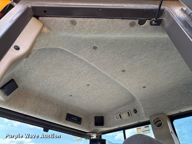 image for item EE0030 2018 Volvo A25G water wagon