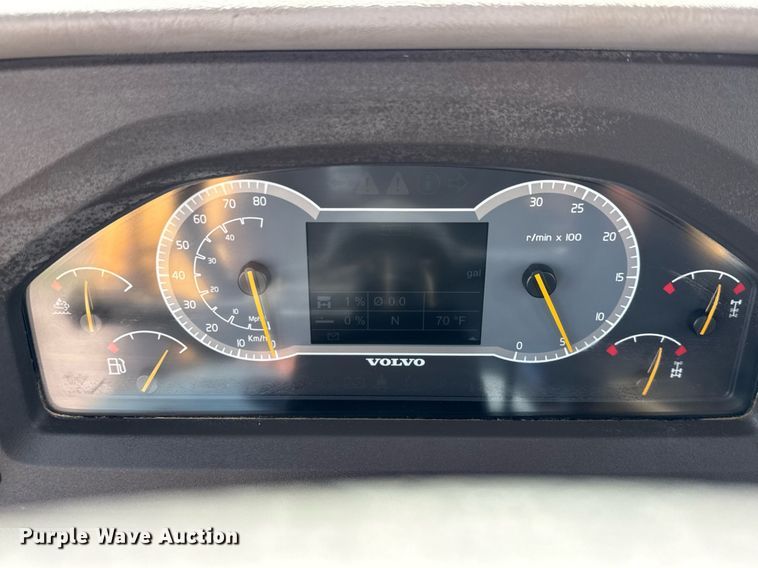 image for item EE0030 2018 Volvo A25G water wagon