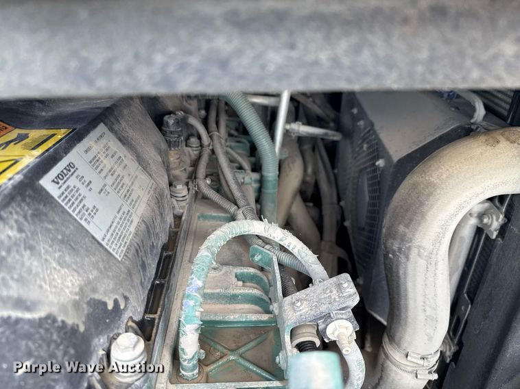 image for item EE0030 2018 Volvo A25G water wagon