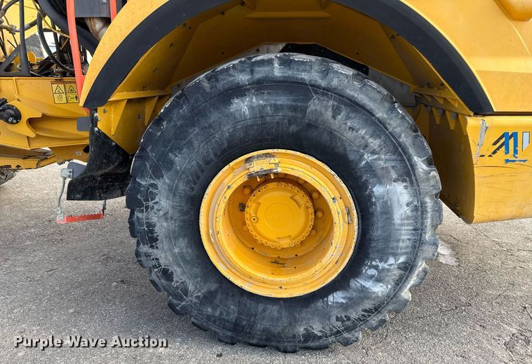 image for item EE0030 2018 Volvo A25G water wagon