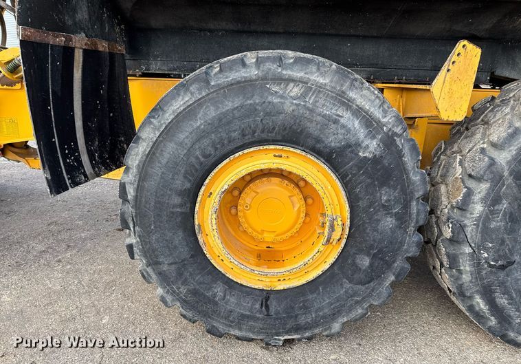 image for item EE0030 2018 Volvo A25G water wagon