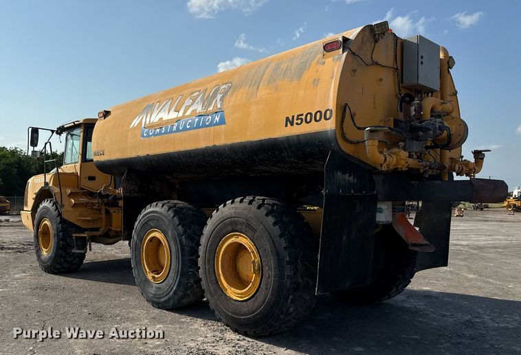 image for item EE0031 2008 Volvo A25E water wagon