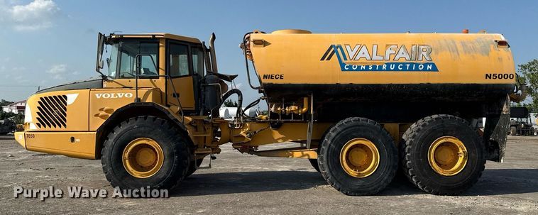 image for item EE0031 2008 Volvo A25E water wagon