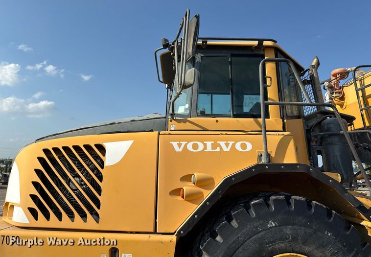 image for item EE0031 2008 Volvo A25E water wagon
