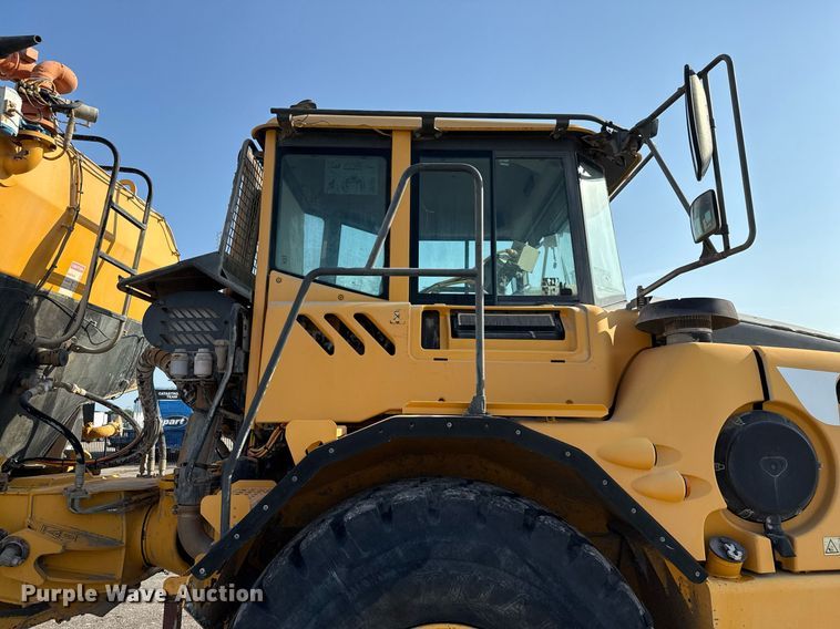 image for item EE0031 2008 Volvo A25E water wagon