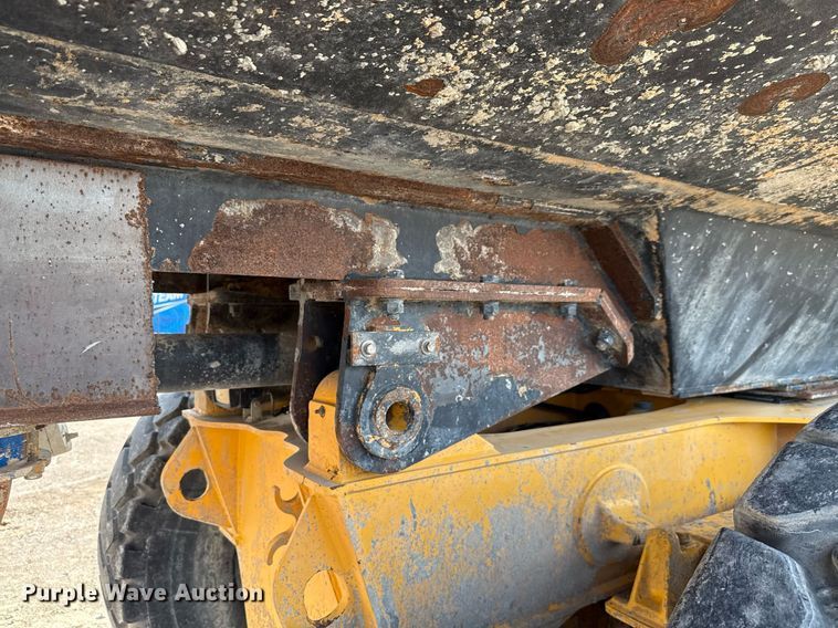 image for item EE0031 2008 Volvo A25E water wagon