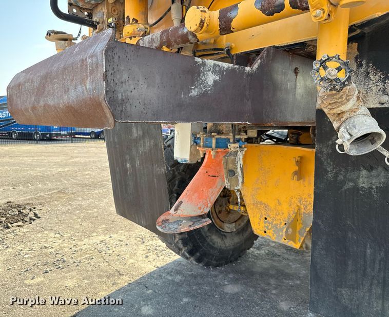 image for item EE0031 2008 Volvo A25E water wagon