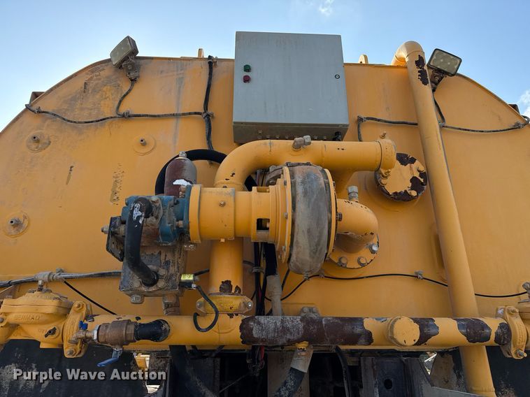 image for item EE0031 2008 Volvo A25E water wagon