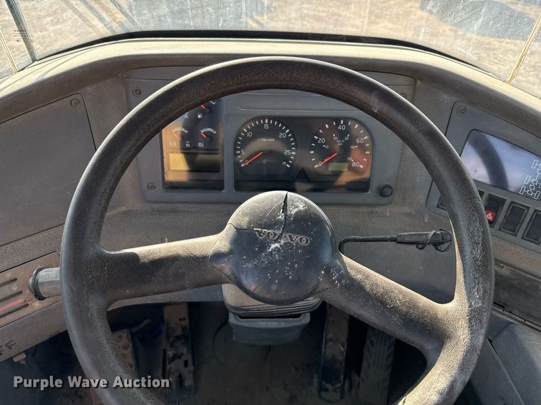 image for item EE0031 2008 Volvo A25E water wagon