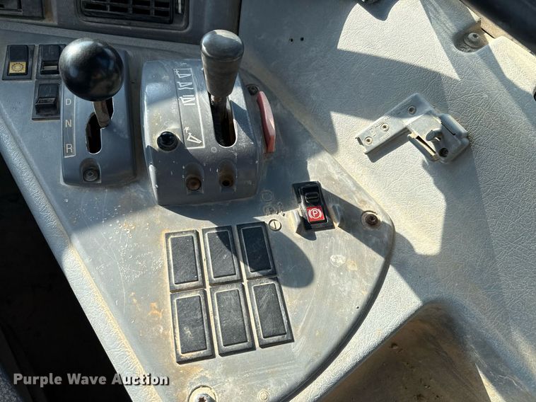 image for item EE0031 2008 Volvo A25E water wagon