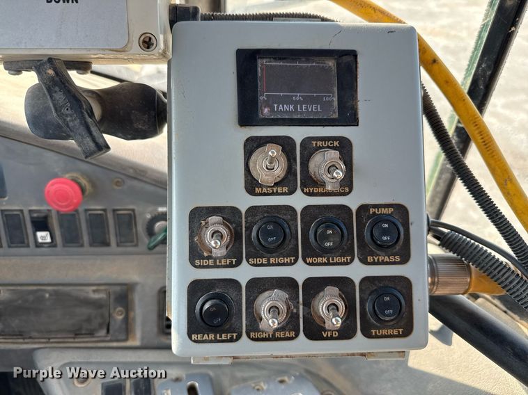 image for item EE0031 2008 Volvo A25E water wagon