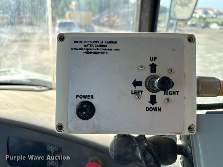 image for item EE0031 2008 Volvo A25E water wagon