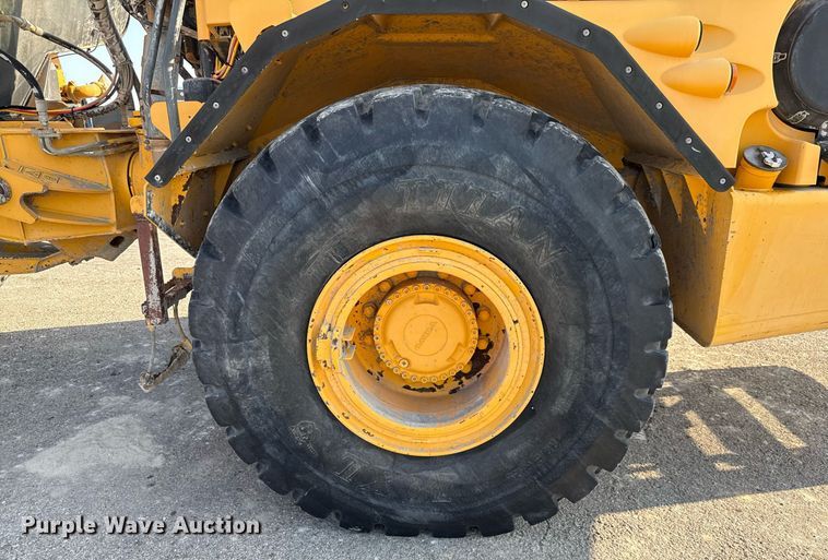 image for item EE0031 2008 Volvo A25E water wagon