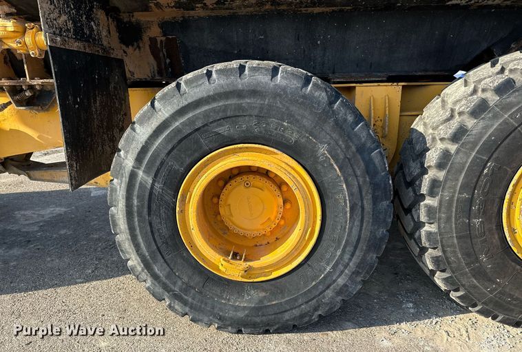 image for item EE0031 2008 Volvo A25E water wagon