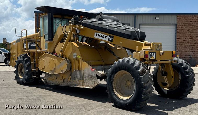 image for item EE0032 2016 Caterpillar RM300 reclaimer