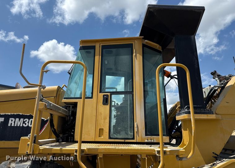 image for item EE0032 2016 Caterpillar RM300 reclaimer