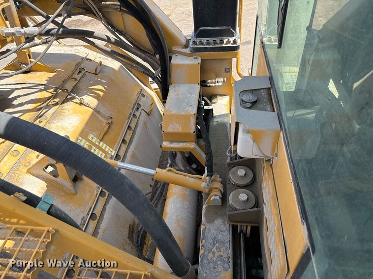 image for item EE0032 2016 Caterpillar RM300 reclaimer