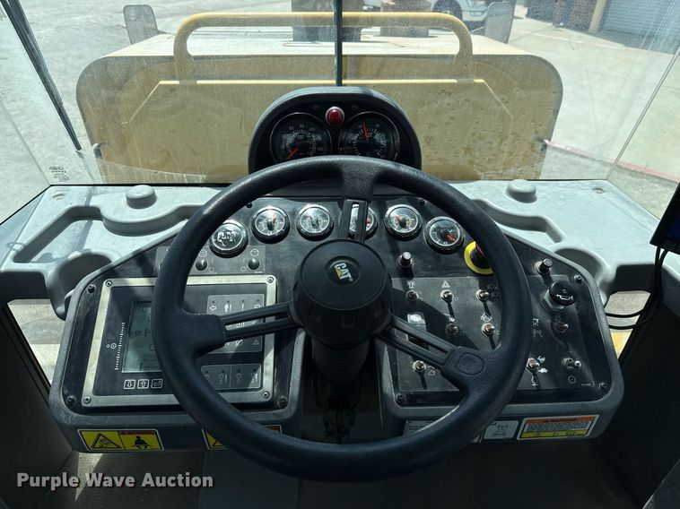 image for item EE0032 2016 Caterpillar RM300 reclaimer