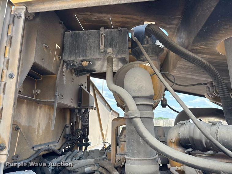 image for item EE0032 2016 Caterpillar RM300 reclaimer