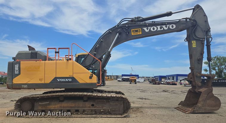 image for item EE0033 2015 Volvo EC380EL excavator