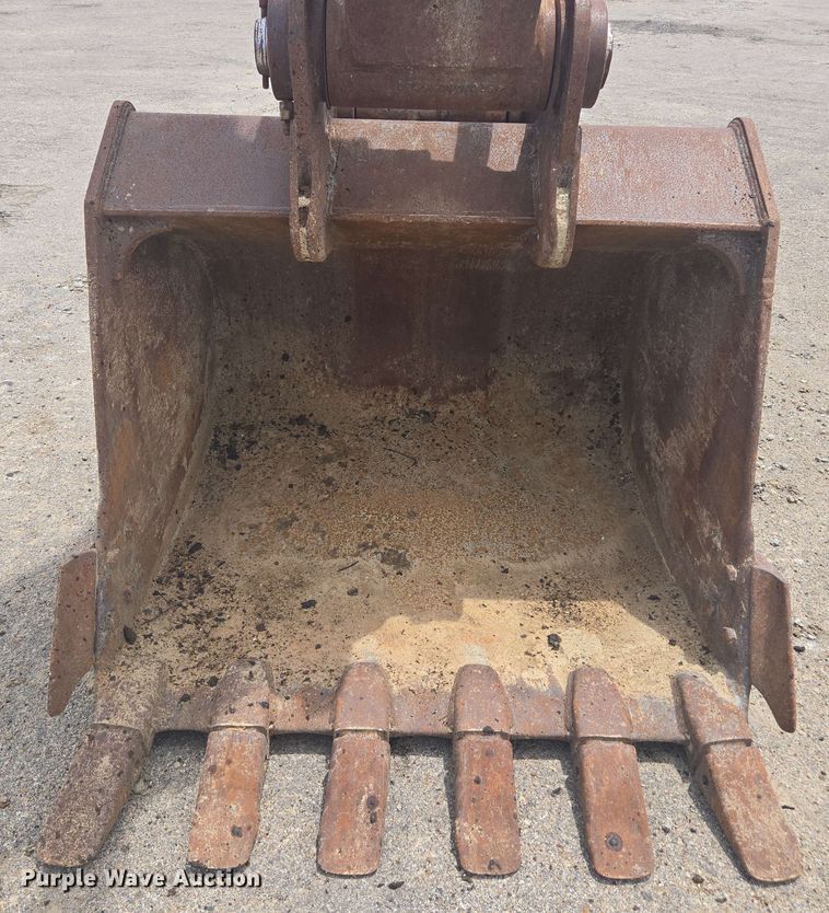 image for item EE0033 2015 Volvo EC380EL excavator