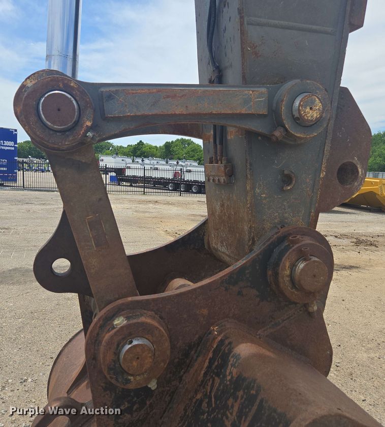 image for item EE0033 2015 Volvo EC380EL excavator