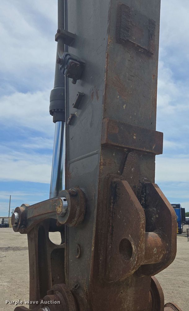 image for item EE0033 2015 Volvo EC380EL excavator