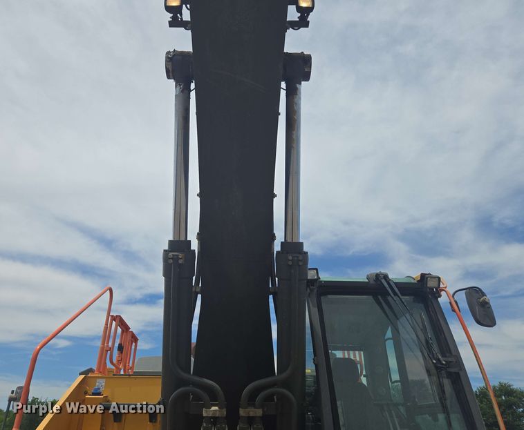 image for item EE0033 2015 Volvo EC380EL excavator