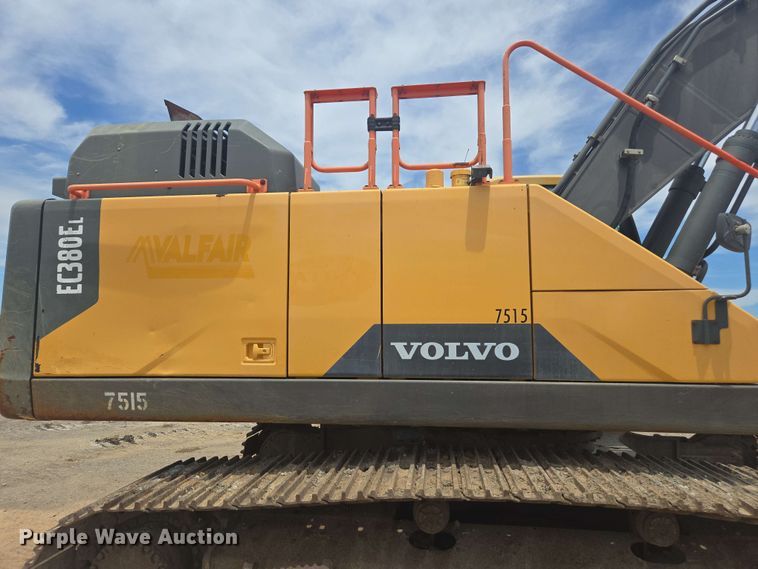 image for item EE0033 2015 Volvo EC380EL excavator