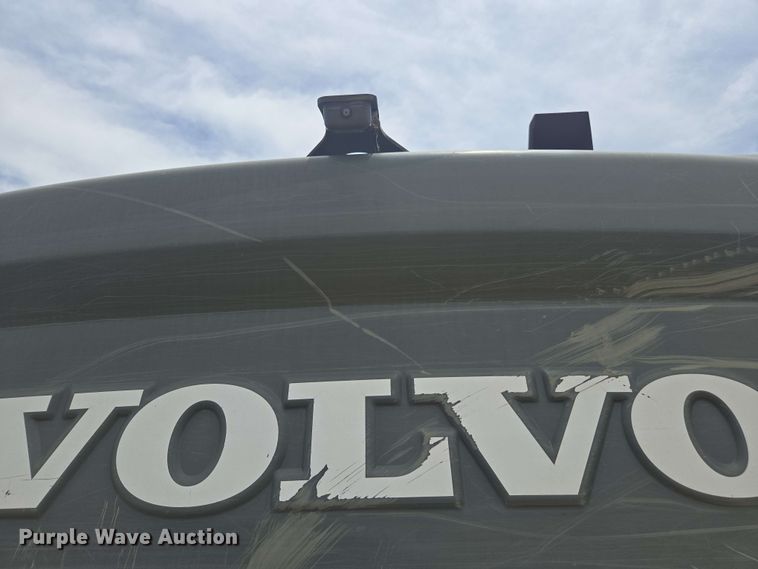 image for item EE0033 2015 Volvo EC380EL excavator