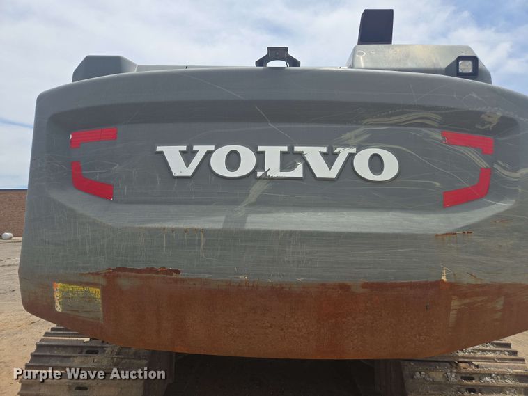 image for item EE0033 2015 Volvo EC380EL excavator