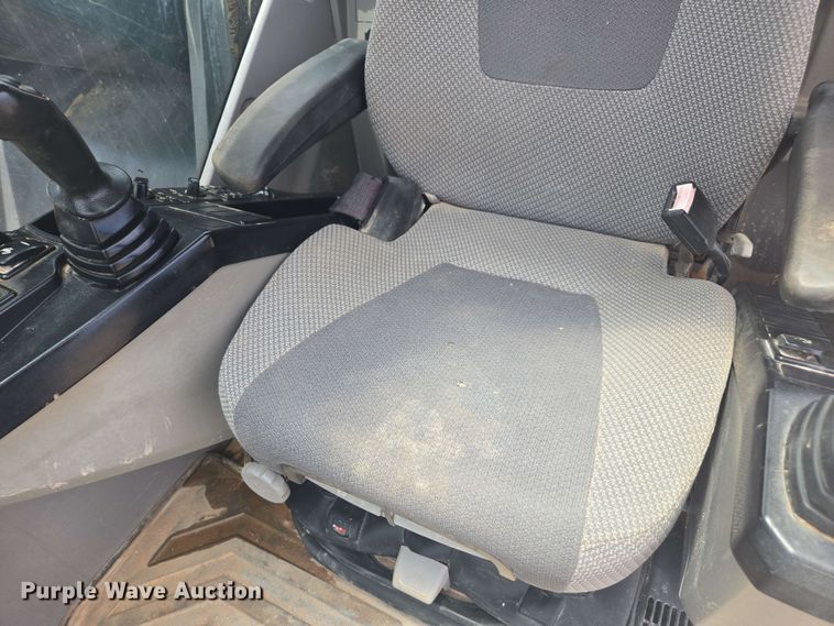 image for item EE0033 2015 Volvo EC380EL excavator